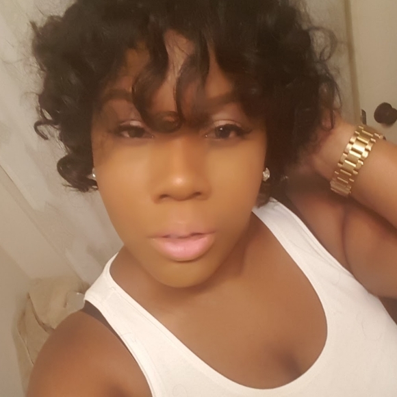 ✨ Welcome to my closet! ✨ - Picture 6 of 10